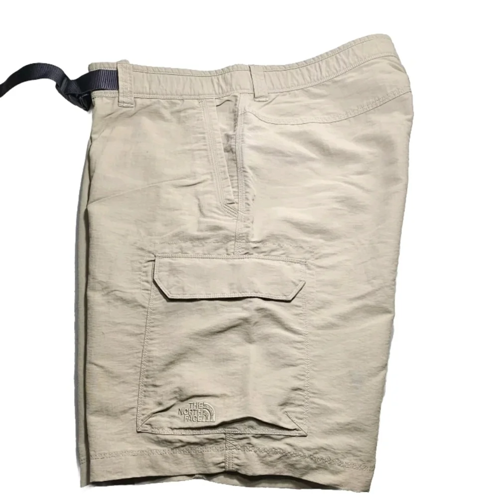 The North Face Men's Brown Cargo Shorts Sz 38 Outdoors Fishing Hiking 100% Nylon